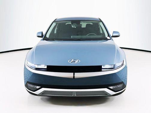 2023 Hyundai IONIQ 5 SE Standard Range