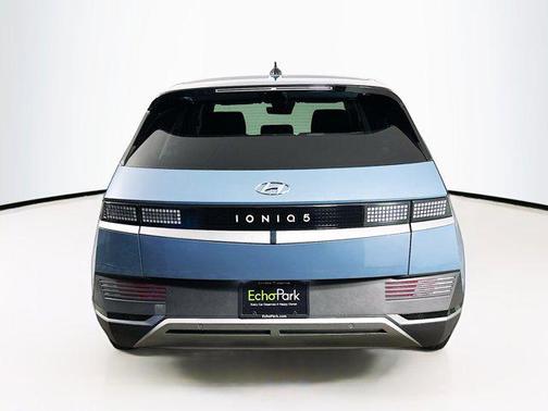2023 Hyundai IONIQ 5 SE Standard Range