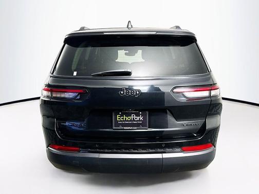 Diamond Black Crystal Pearlcoat 2023 Jeep Grand Cherokee L Limited