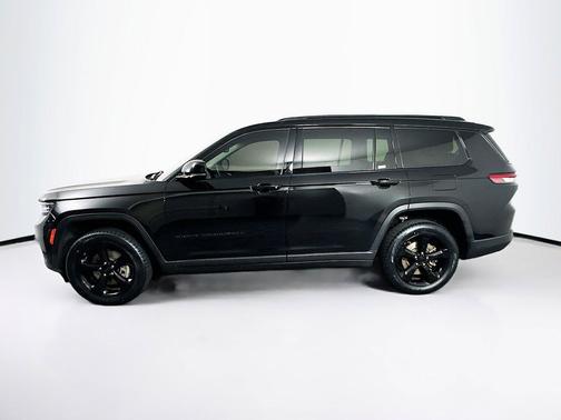Diamond Black Crystal Pearlcoat 2023 Jeep Grand Cherokee L Limited