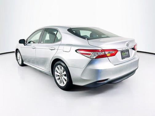 Predawn Gray Mica 2018 Toyota Camry LE
