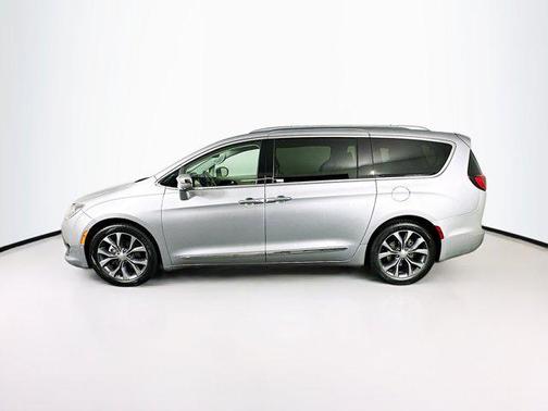 Gray 2018 Chrysler Pacifica Limited