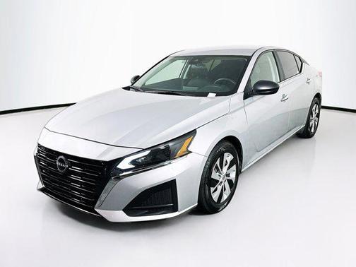 2024 Nissan Altima S FWD