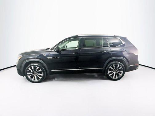 Deep Black Pearl 2023 Volkswagen Atlas 3.6L SEL Premium