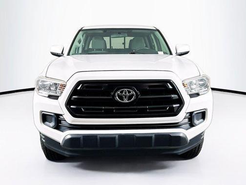 2016 Toyota Tacoma SR