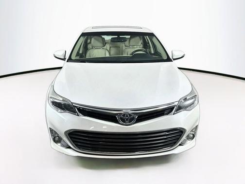 Blizzard Pearl 2015 Toyota Avalon XLE Touring