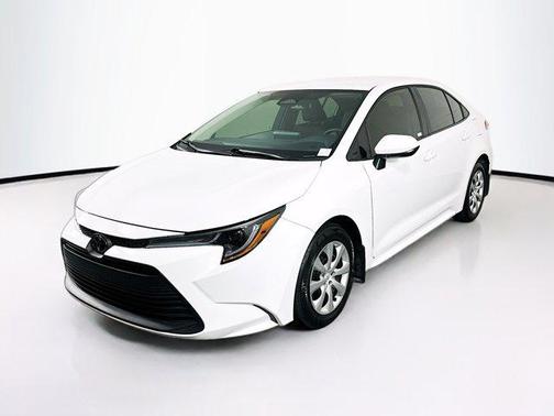 Ice Cap 2025 Toyota Corolla LE