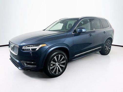 2025 Volvo XC90 B5 Core
