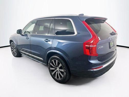 2025 Volvo XC90 B5 Core