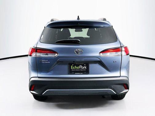 2025 Toyota Corolla Cross LE