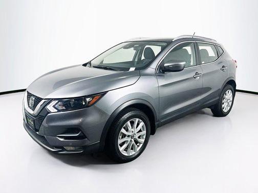 2022 Nissan Rogue Sport SV