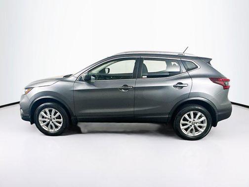 2022 Nissan Rogue Sport SV