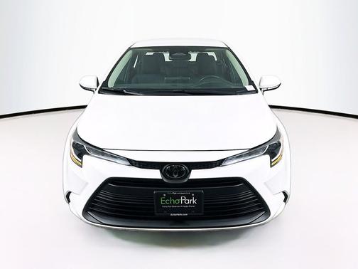 Ice Cap 2024 Toyota Corolla LE