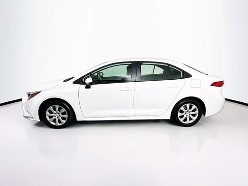 Ice Cap 2024 Toyota Corolla LE
