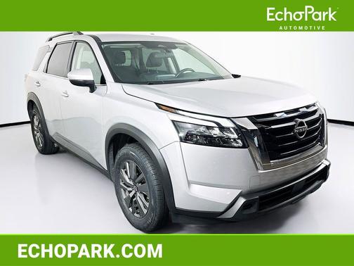 Brilliant Silver Metallic 2025 Nissan Pathfinder SV 4WD