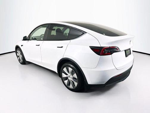 2024 Tesla Model Y Long Range Dual Motor All-Wheel Drive