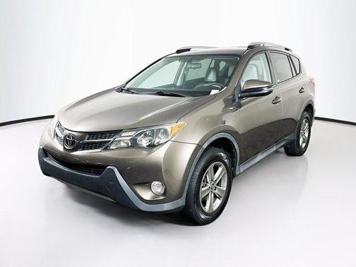Gold 2015 Toyota RAV4 XLE