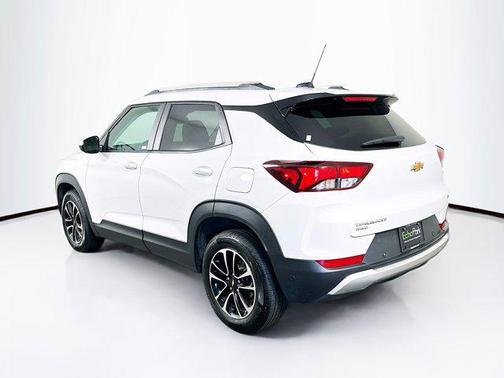 White 2024 Chevrolet Trailblazer LT