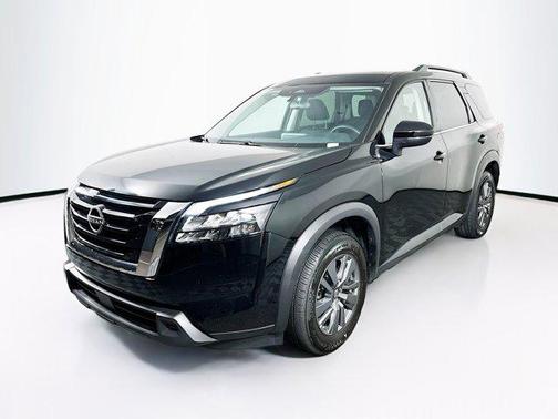 2025 Nissan Pathfinder SV FWD