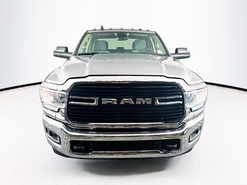 Billet Silver Metallic Clearcoat 2019 RAM 2500 Big Horn Crew Cab 4x2 6'4' Box