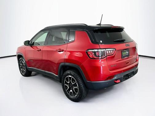 Red Hot Pearlcoat 2025 Jeep Compass Trailhawk