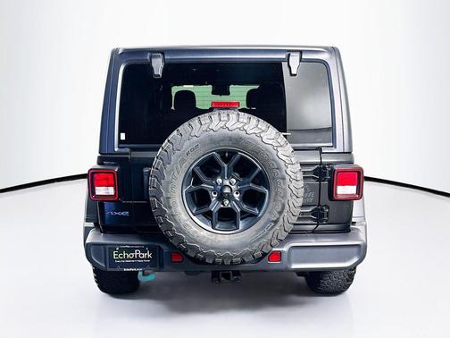 Black Clearcoat 2024 Jeep Wrangler 4xe Willys