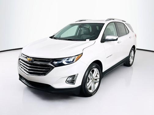 White 2019 Chevrolet Equinox Premier w/2LZ