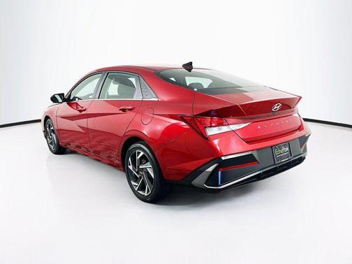Ultimate Red 2025 Hyundai ELANTRA SEL