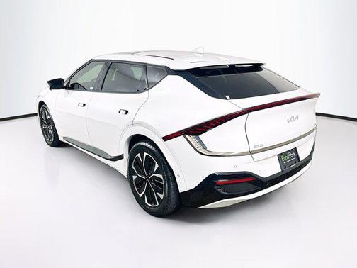Snow White Pearl 2023 Kia EV6 GT-Line