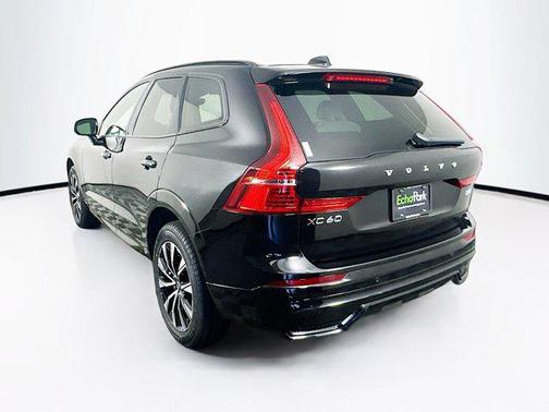 2024 Volvo XC60 B5 Plus Dark Theme