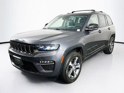 Baltic Gray Metallic Clearcoat 2023 Jeep Grand Cherokee 4xe Base