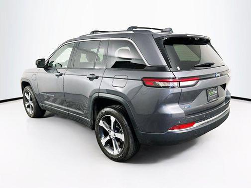 Baltic Gray Metallic Clearcoat 2023 Jeep Grand Cherokee 4xe Base