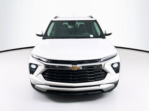 White 2024 Chevrolet Trailblazer LT