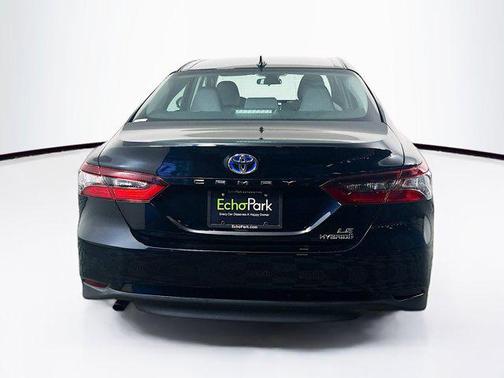2024 Toyota Camry Hybrid SE