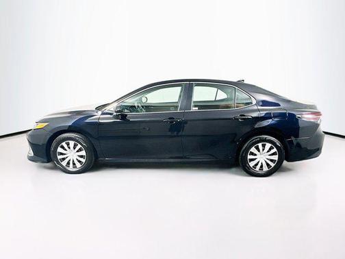 2024 Toyota Camry Hybrid SE