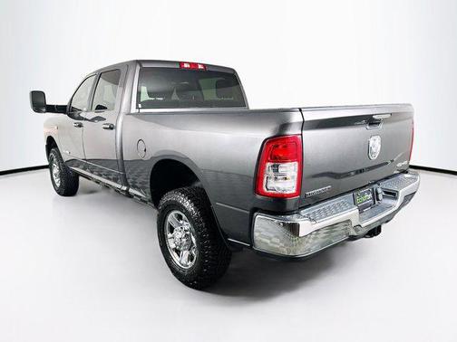 2020 RAM 2500 Big Horn Crew Cab 4x4 6'4' Box