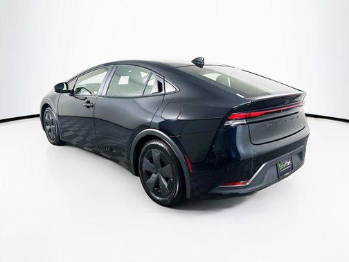 2025 Toyota Prius LE