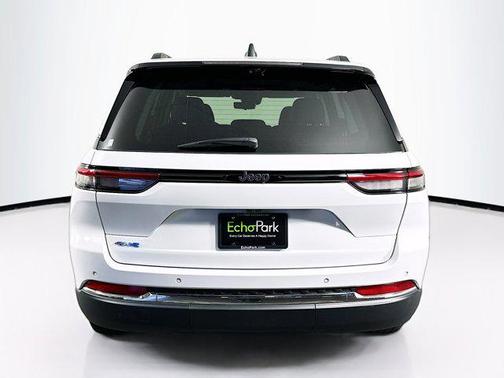 Bright White Clearcoat 2023 Jeep Grand Cherokee 4xe Base