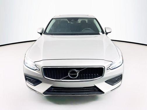 2019 Volvo S60 T5 Momentum