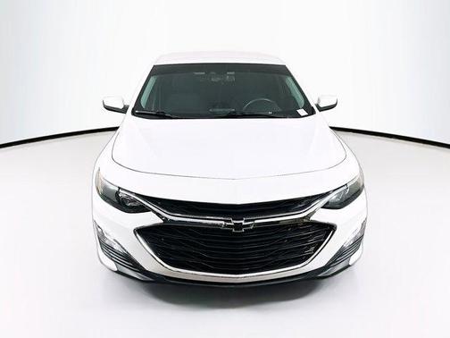 Summit White 2023 Chevrolet Malibu FWD RS