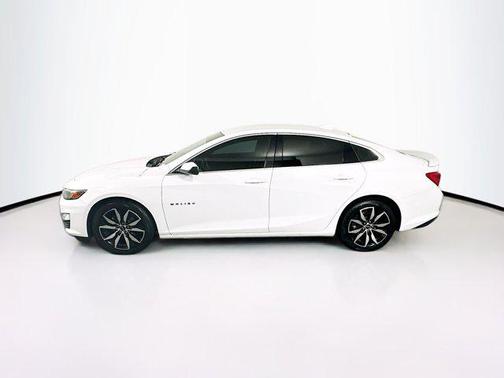 Summit White 2023 Chevrolet Malibu FWD RS