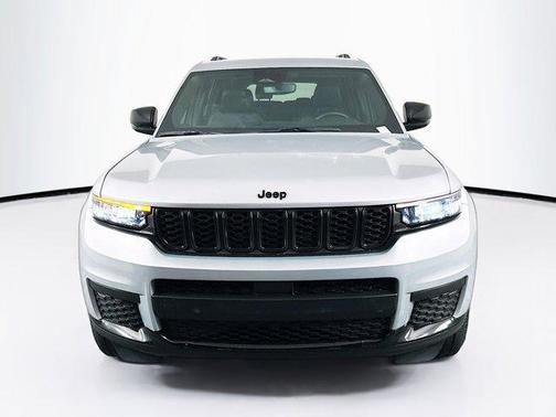 2022 Jeep Grand Cherokee L Altitude