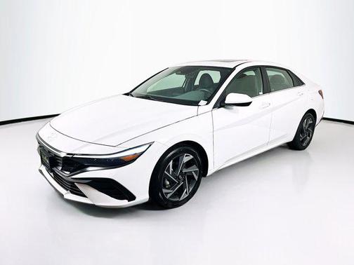 2025 Hyundai ELANTRA SEL