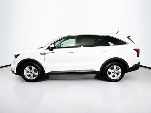 2022 Kia Sorento LX