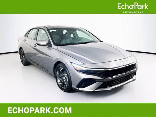 2025 Hyundai ELANTRA SEL