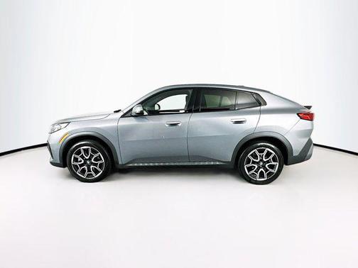 2025 BMW X2 xDrive28i