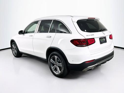 White 2021 Mercedes-Benz GLC 300 4MATIC