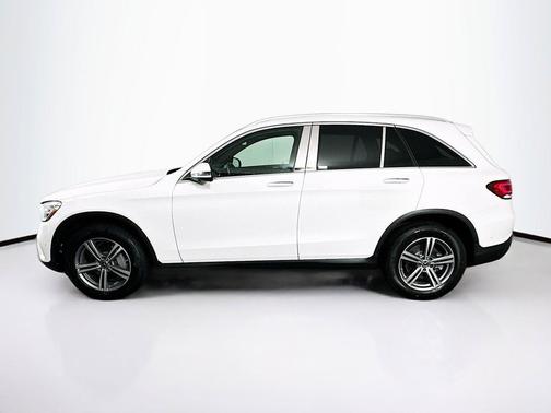 White 2021 Mercedes-Benz GLC 300 4MATIC