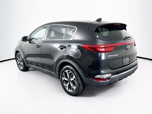 Black Cherry 2022 Kia Sportage LX