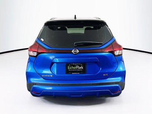 2021 Nissan Kicks SR